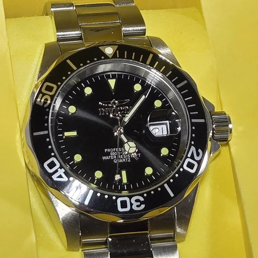 Invicta 9307 Mens Pro Diver Quartz Stainless Steel Bracelet‎ Watch New In Box